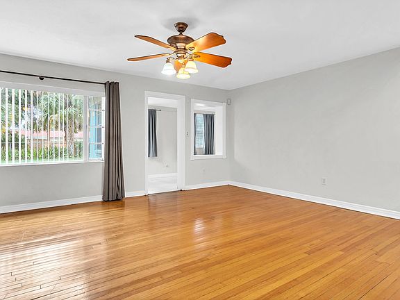 4th image of 4211 W Knights Ave