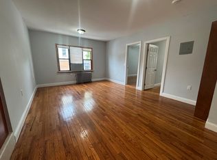 56-02 61st St #1L, Maspeth, NY 11378