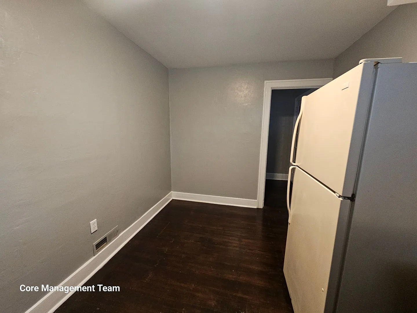 Updated 1 bedroom 1 bath apartment for rent in Mt Oliver — Photo 4