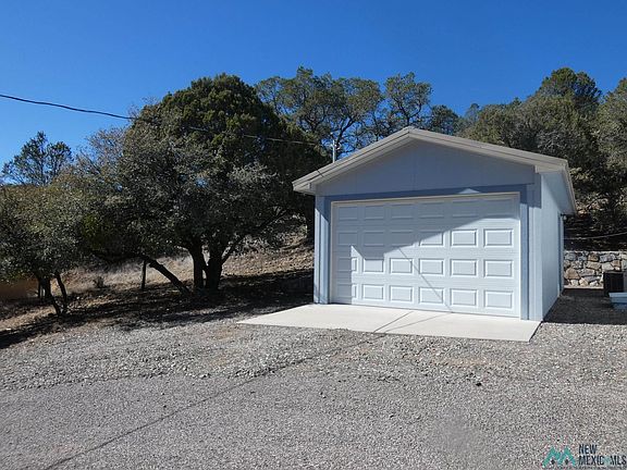 2nd image of 2227 Cottage San Rd