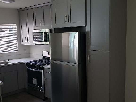 5th image of 755 E Pine St #4