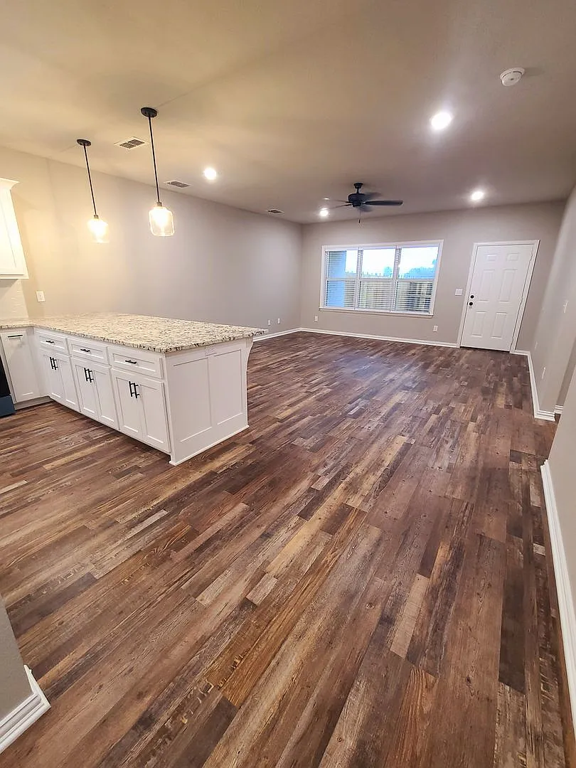 11230 CR 152 — Photo 2