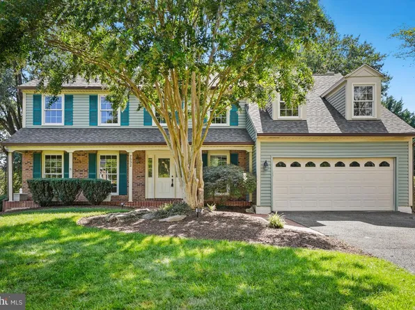 7532 Tarpley Dr, Rockville, MD 20855