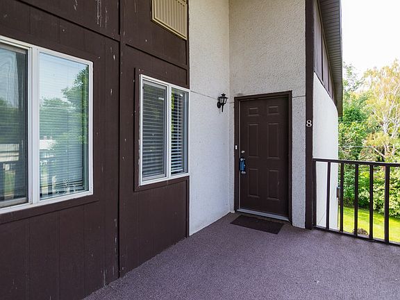 3rd image of 1487 Vega Cir APT 8