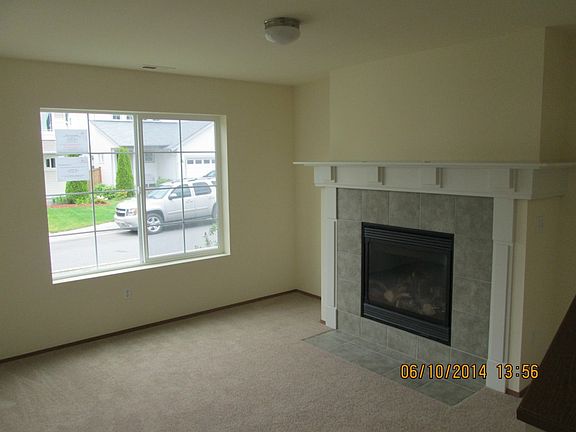 3rd image of 4612 Shuksan St