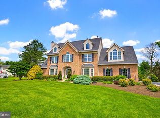 297 Hawks Flight Ct, Ambler, PA 19002