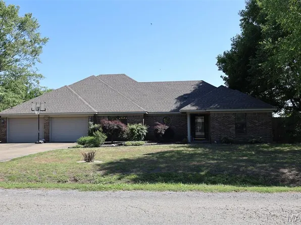 201 Lawrence Dr, Steele, MO 63877