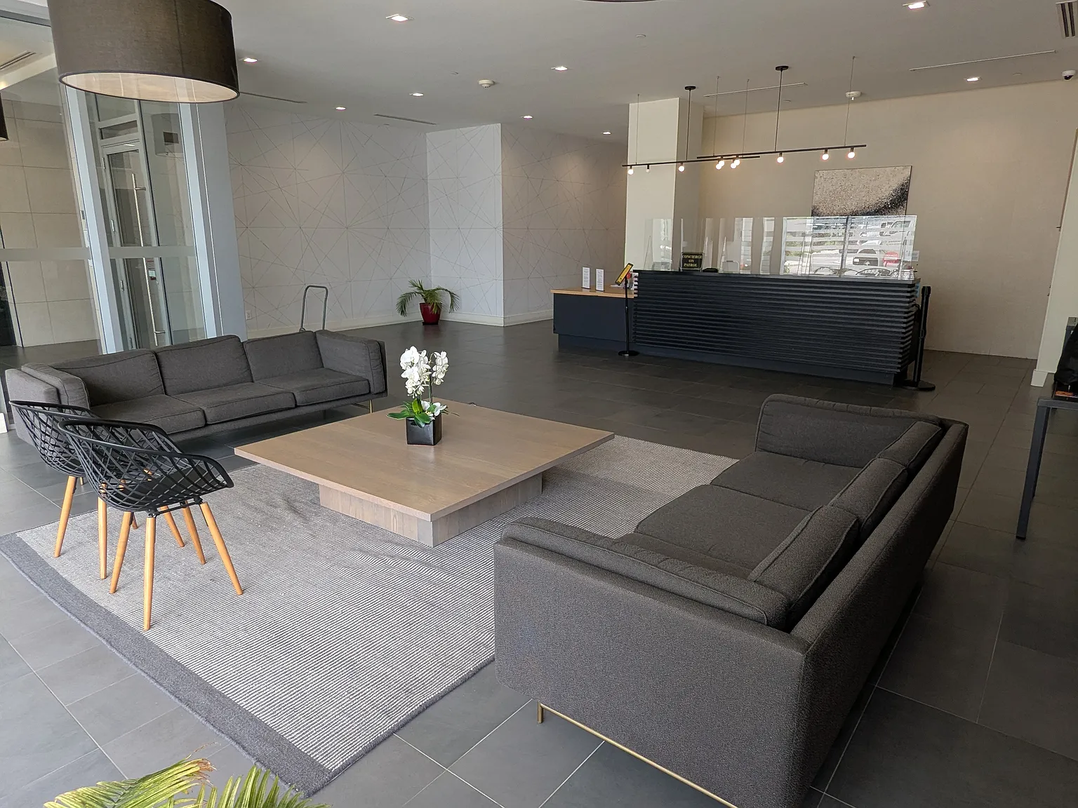 2 bed, 910 sqft, $3,000 — Photo 1
