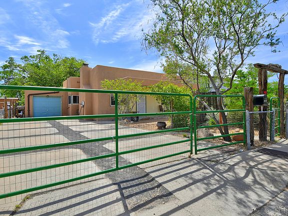 2nd image of 5006 La Cienega St NW