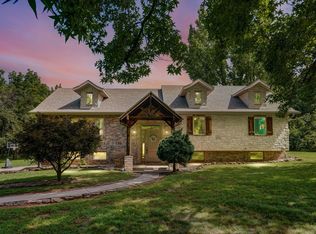 623 E Weaver Rd, Springfield, MO 65810