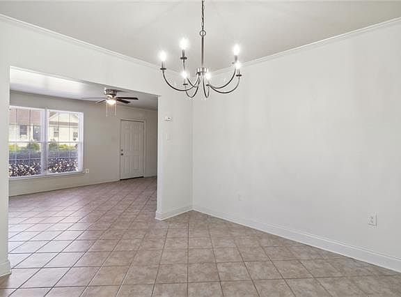 5th image of 326 18th St