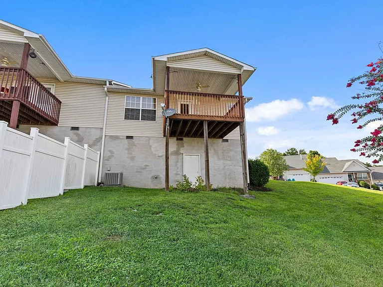 6334 Sky Song Ln — Photo 27