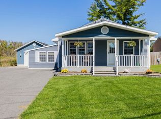 7621 E Taft Rd, East Syracuse, NY 13057