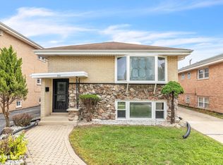 353 Luella Ave, Calumet City, IL 60409