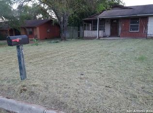 1312 E Trinity St, Pearsall, TX 78061