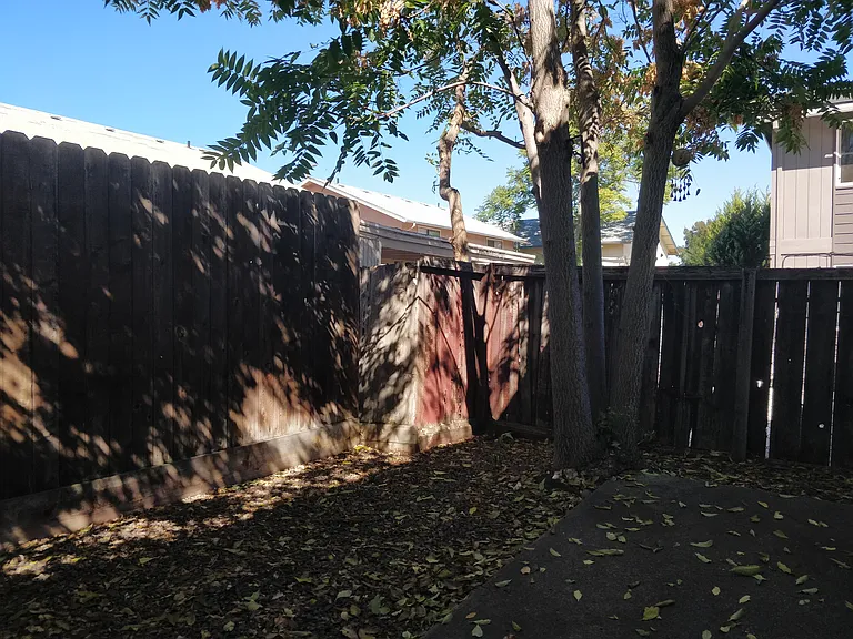 Twin Cir — Photo 19