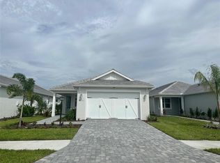 8112 Sternway Rd, Sarasota, FL 34240
