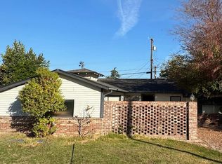 3915 E Holland Ave, Fresno, CA 93726