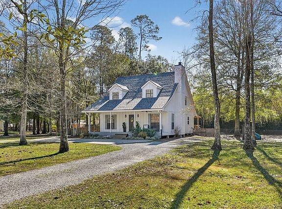 3rd image of 316 Lexington Dr