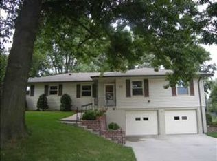 11410 Hickory Rd, Omaha, NE 68144