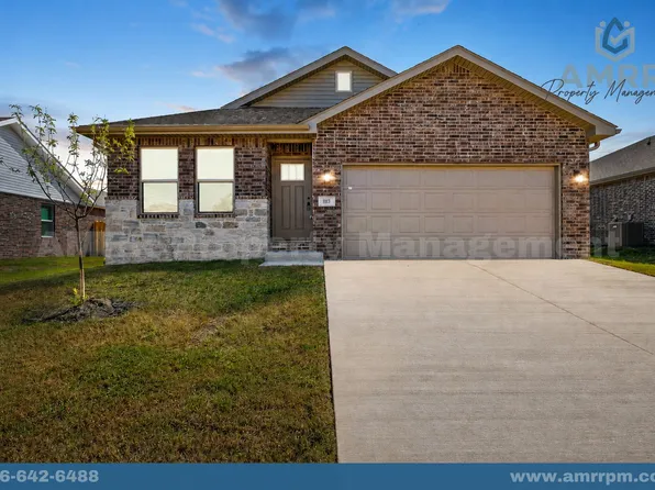 1113 SW 2nd St, Gentry, AR 72734
