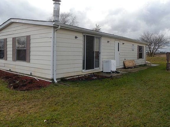 3rd image of 66 Fountain Lake Dr