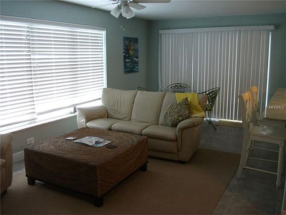 5th image of 147 Rotonda Cir