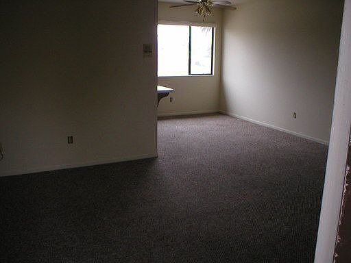 5th image of 4481 McClintock St