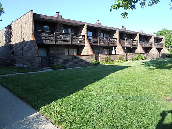 2nd image of 108 Kenneth Cir