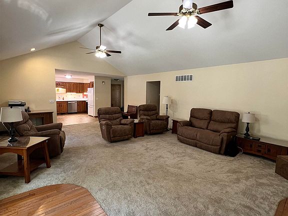 5th image of 38850 Barth St