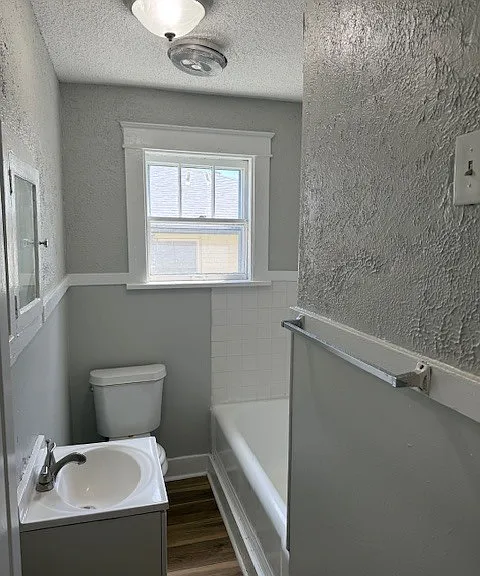 203 Treutland Ave #A — Photo 8