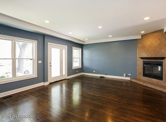 3rd image of 3924 N Pioneer Ave