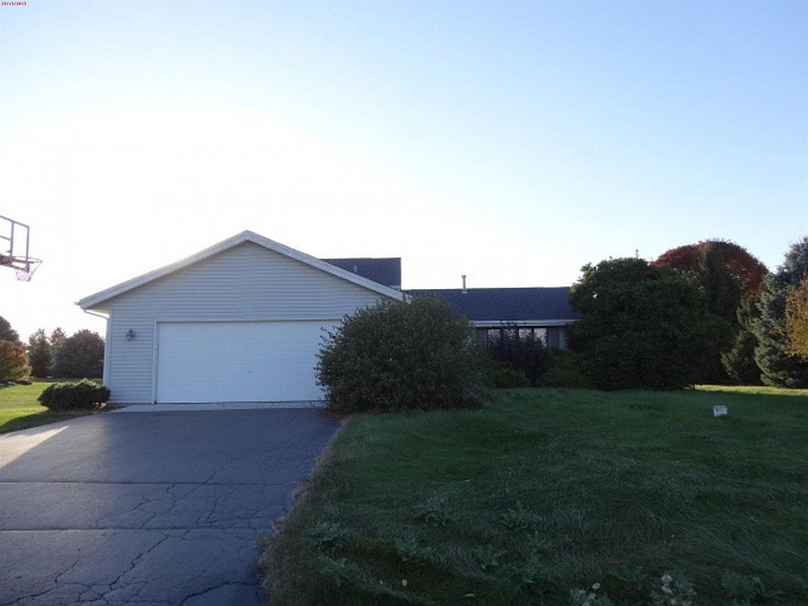 1st image of 915 Rockhampton Dr