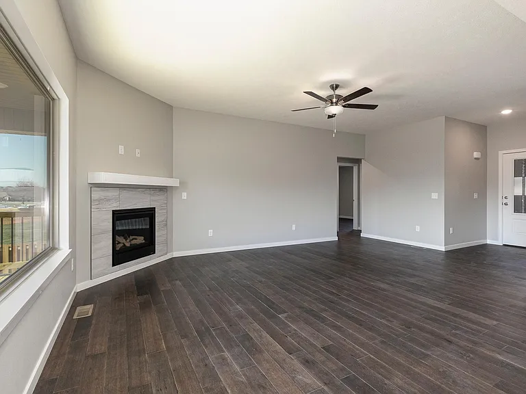 800 E Crew Dr — Photo 30
