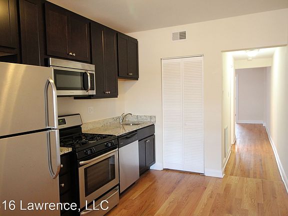 2nd image of 3316 1/2 W Lawrence Ave #3