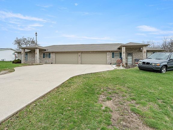 4th image of 1757 Stults Rd