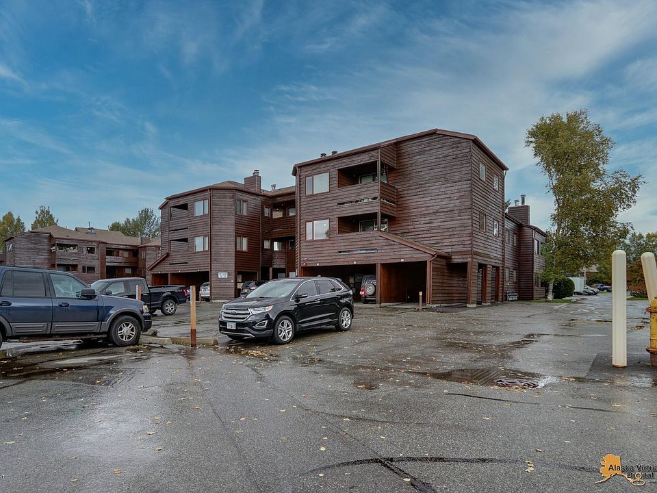 1st image of 9720 Vanguard Dr APT 24