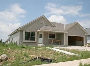243 Acadia Ave, Hartford, WI 53027