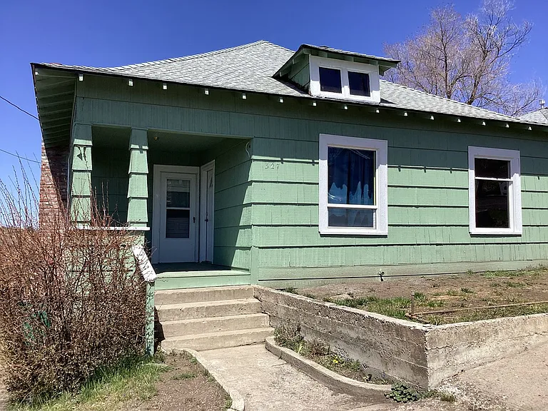 327 Grant St — Photo 1