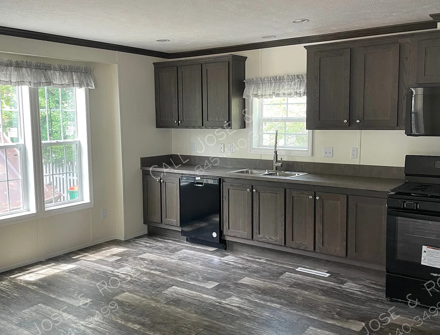 3 bed, 1456 sqft, $3,125 — Photo 4