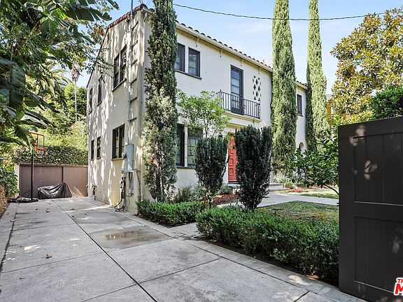 3rd image of 2265 Canyon Dr