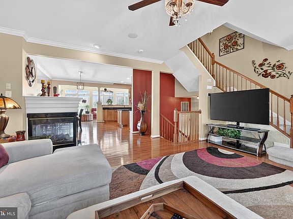 4th image of 8465 Kirby Lionsdale Dr