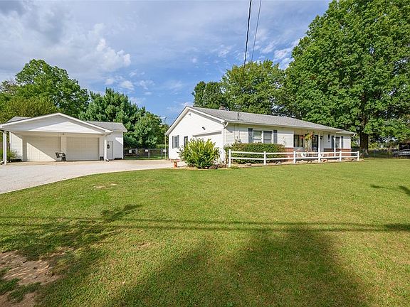 2nd image of 4520 W County Road 144