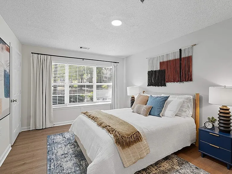 Chroma Park Apartments — Photo 9