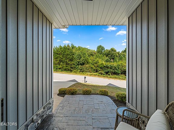 5th image of 6917 Harvest Grove Ln