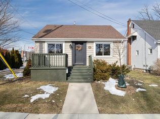 41 Baldwin St, Hamilton, ON L9H 1A7