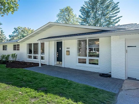 2nd image of 800 Garland Pl