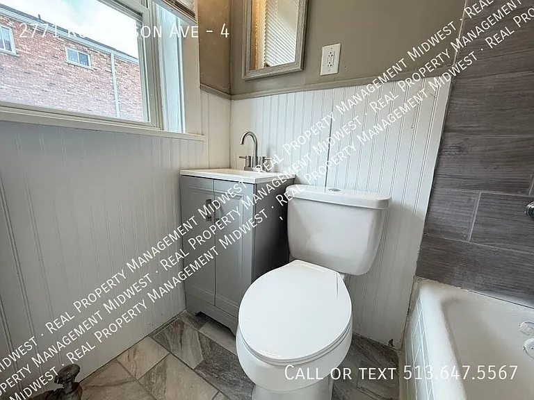 2771 Robertson Ave #4 — Photo 12