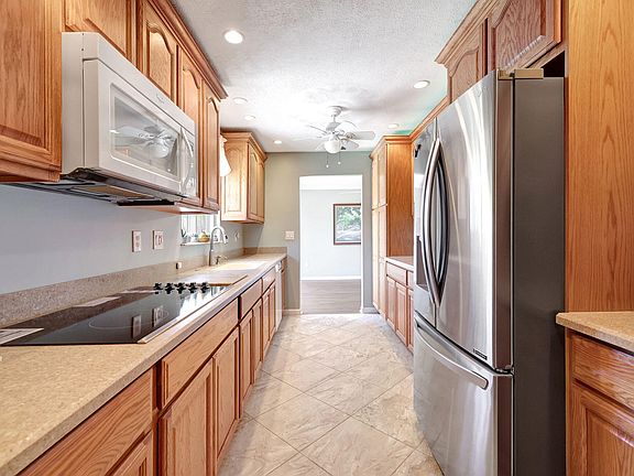 4th image of 1659 NE 23rd Terrace
