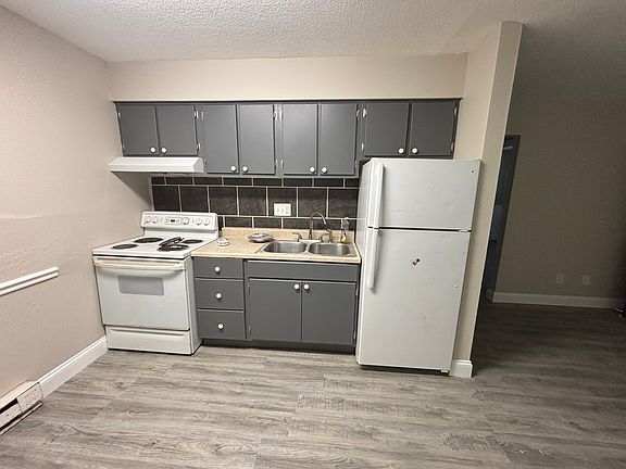 2nd image of 1117 Lewis St #1